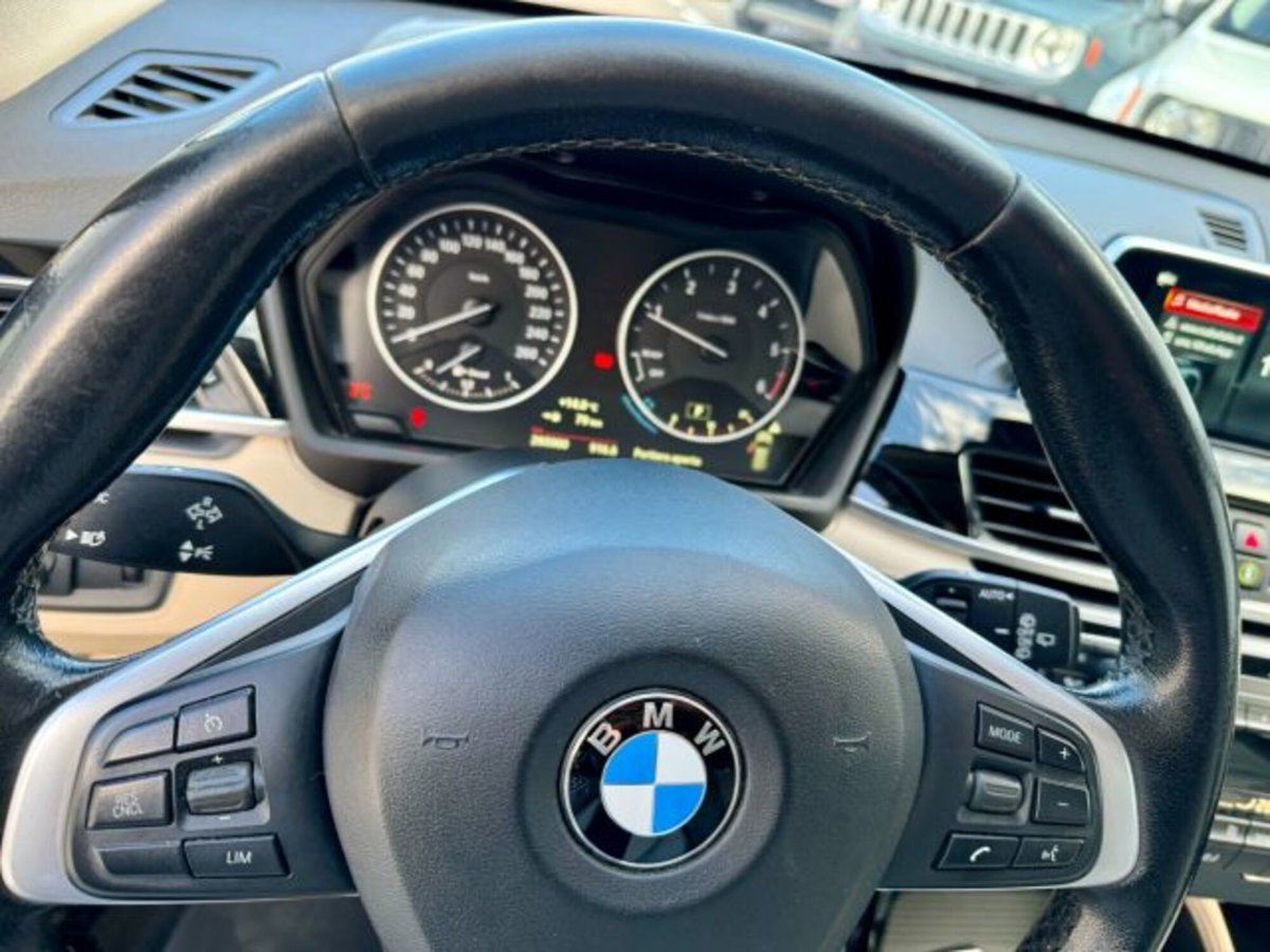 BMW X1 sDrive18d xLine Plus (14)