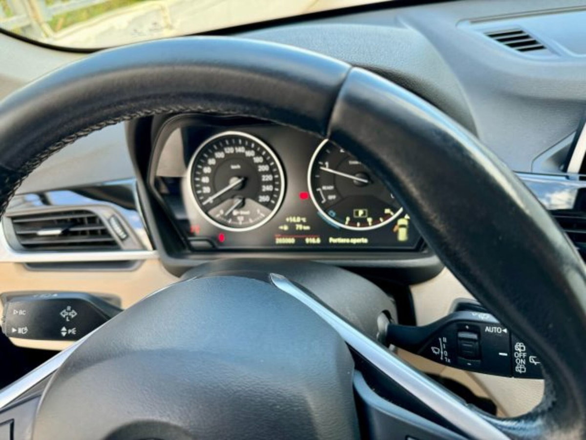 BMW X1 sDrive18d xLine Plus (15)