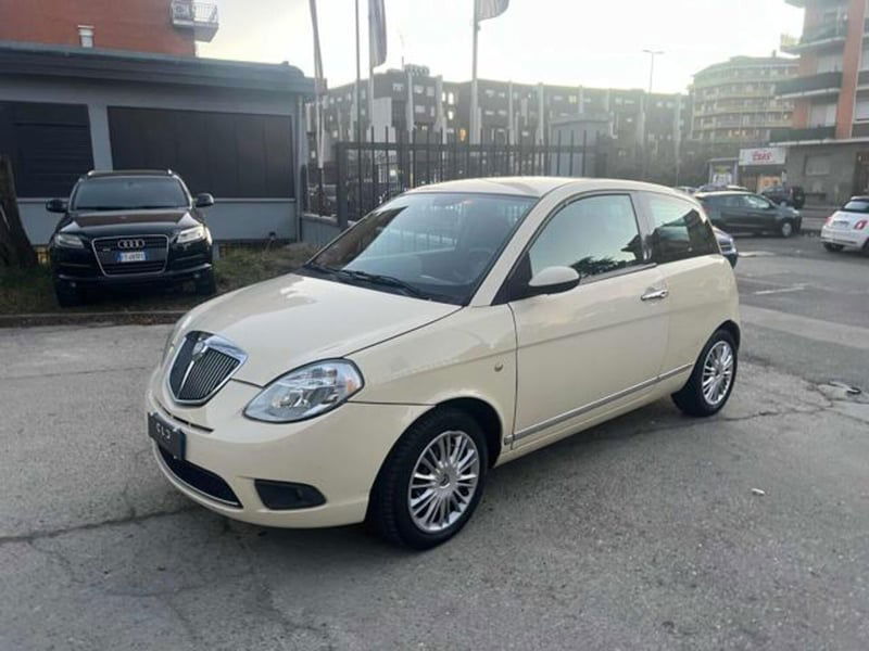 Lancia Ypsilon 1.2 Argento