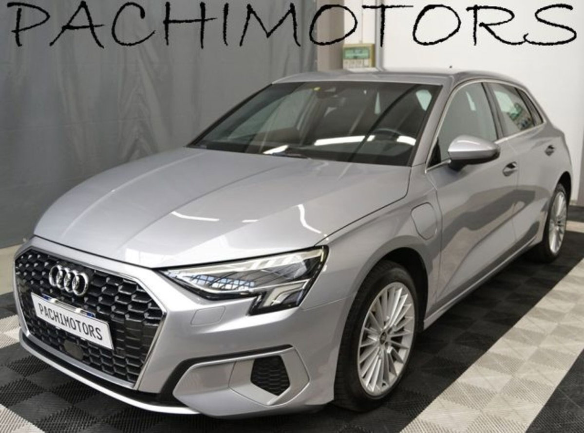 Audi A3 Sportback 40 TFSI e S tronic Business Advanced