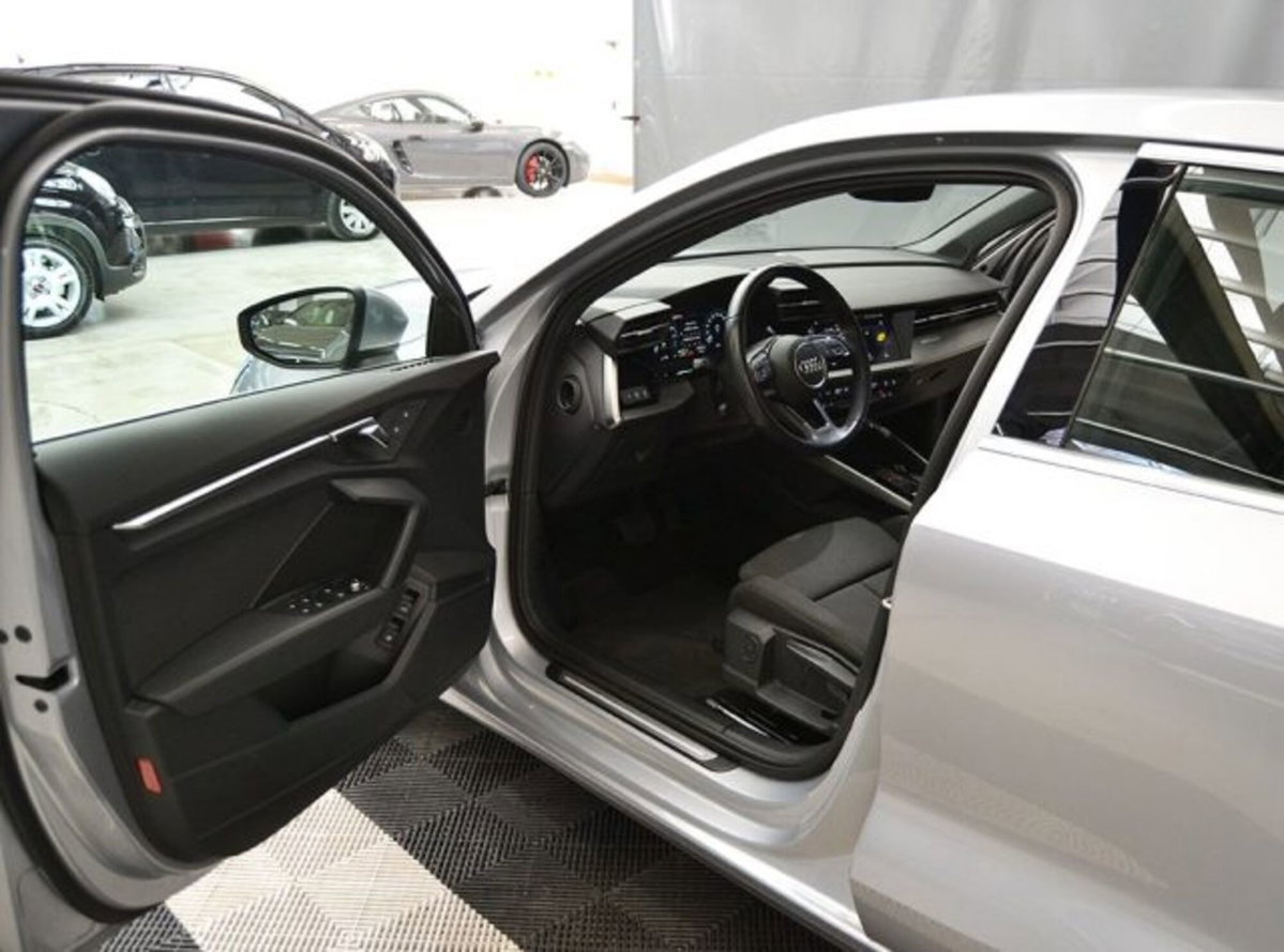 Audi A3 Sportback 40 TFSI e S tronic Business Advanced (2)