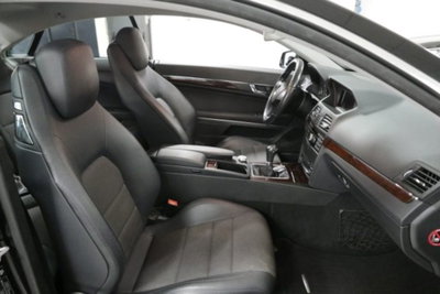 Mercedes-Benz Classe E Coupé 250 CDI Coupé BlueEFFICIENCY Executive (8)