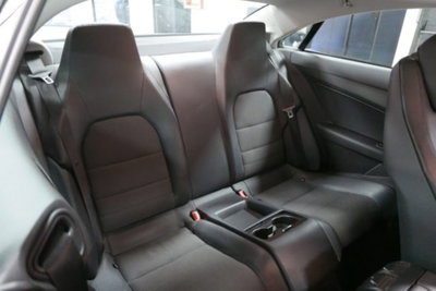 Mercedes-Benz Classe E Coupé 250 CDI Coupé BlueEFFICIENCY Executive (9)