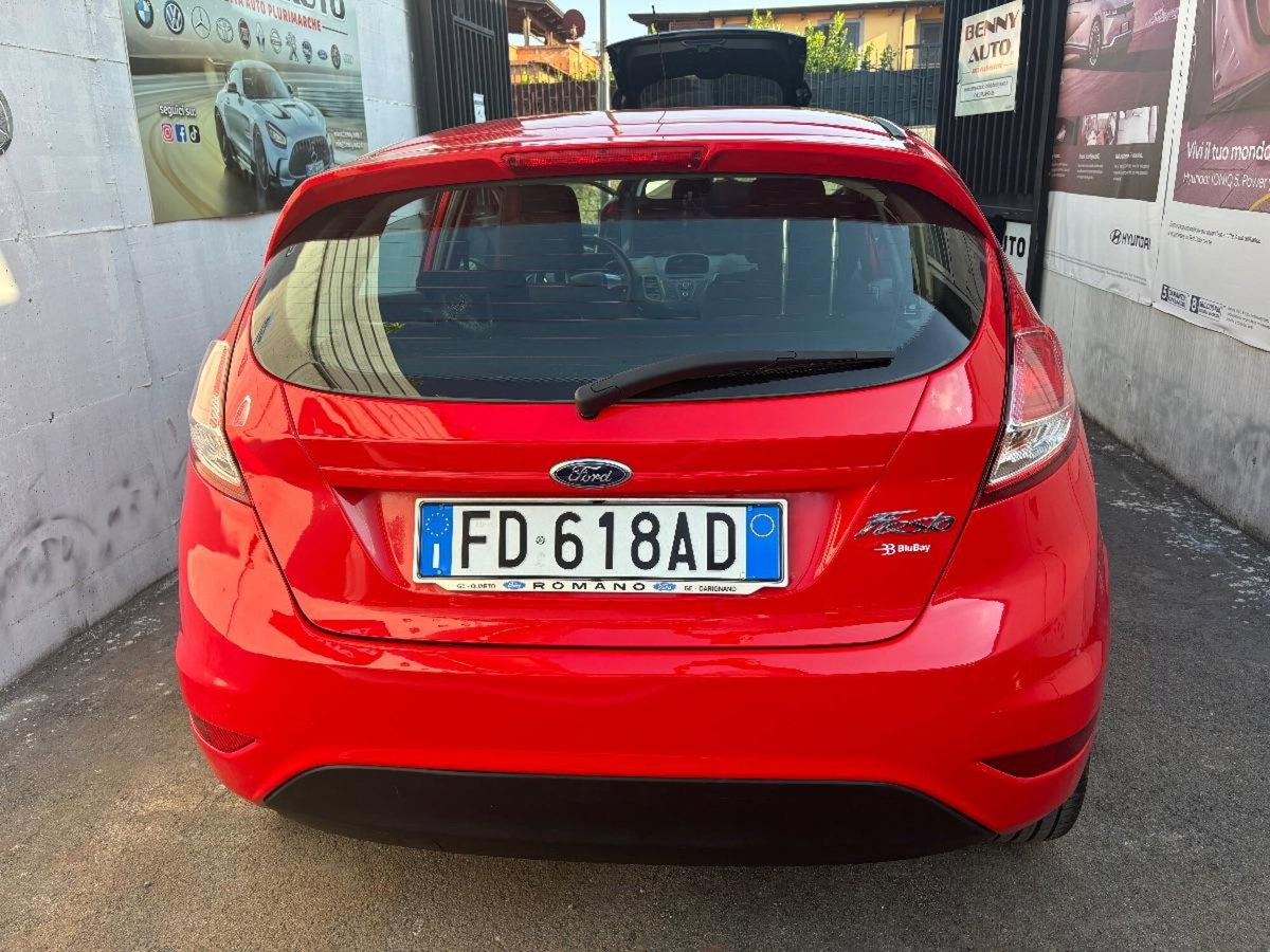 Ford Fiesta 1.0 80CV 5 porte Black & White Edition (10)