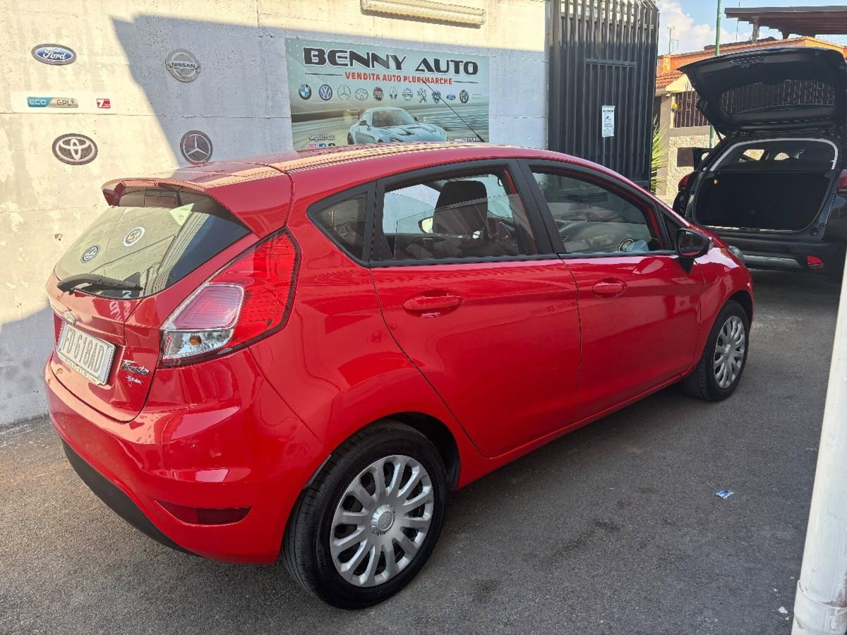 Ford Fiesta 1.0 80CV 5 porte Black & White Edition (5)