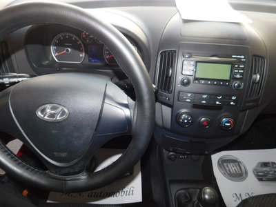 Hyundai i30 1.4 16V 109CV 5p. Active (11)