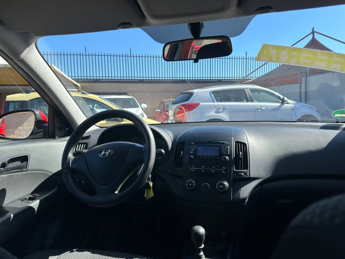 Hyundai i30 1.4 16V 109CV 5p. Active (15)