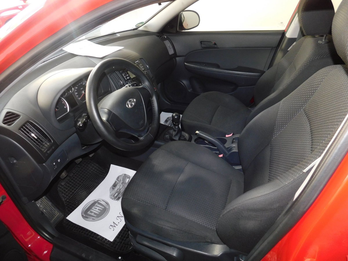 Hyundai i30 1.4 16V 109CV 5p. Active (18)