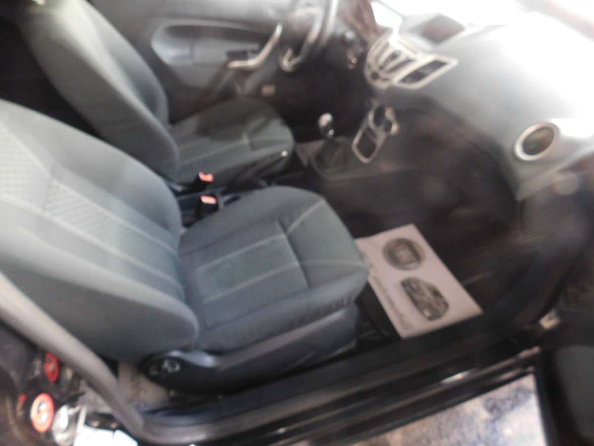 Ford Fiesta 1.4 96CV aut. 3 porte  Titanium (10)