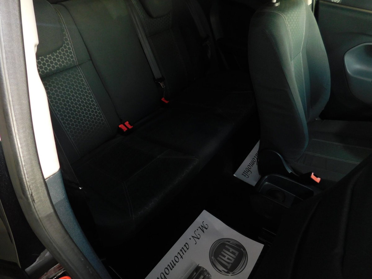 Ford Fiesta 1.4 96CV aut. 3 porte  Titanium (13)