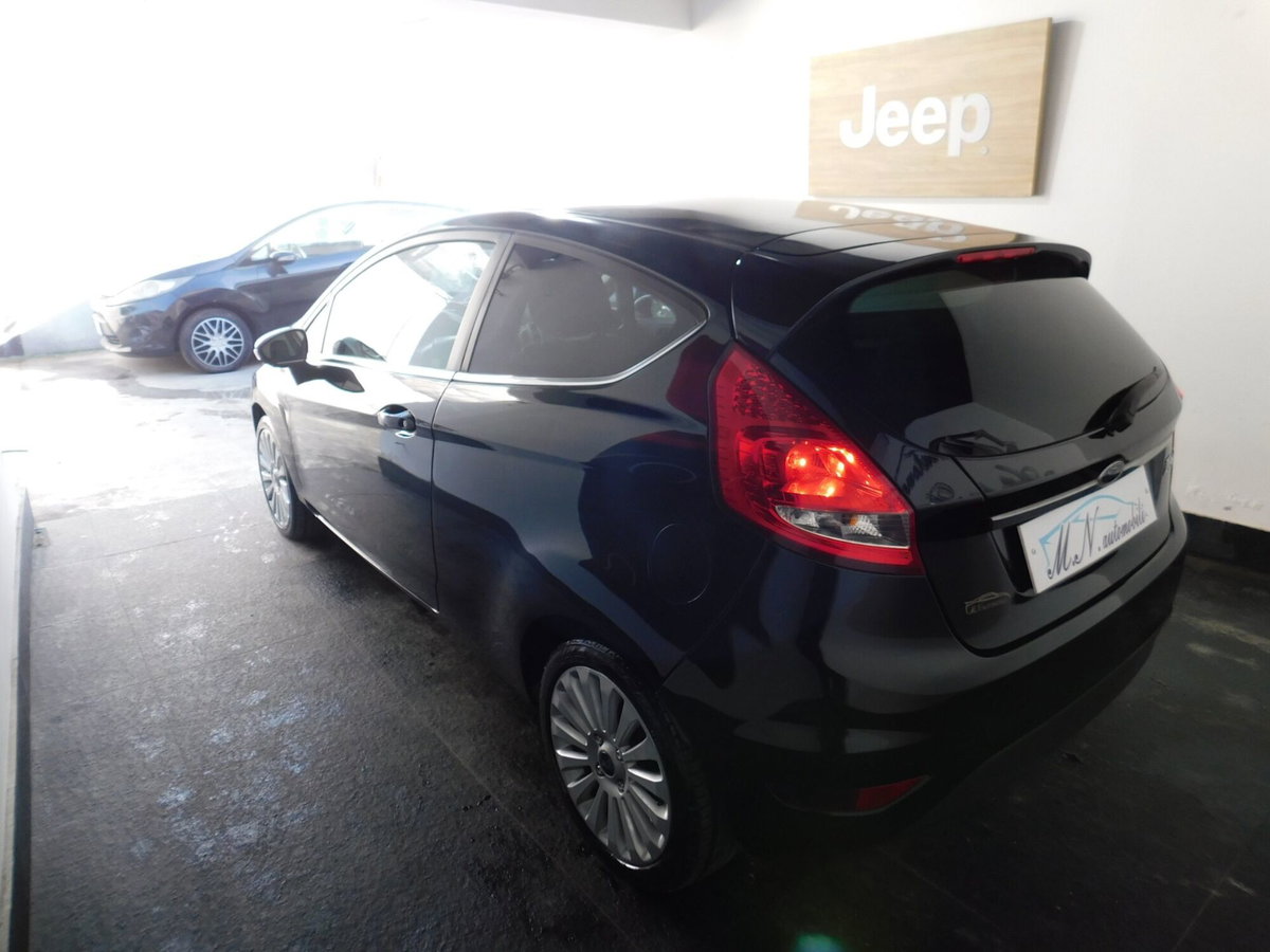 Ford Fiesta 1.4 96CV aut. 3 porte  Titanium (4)