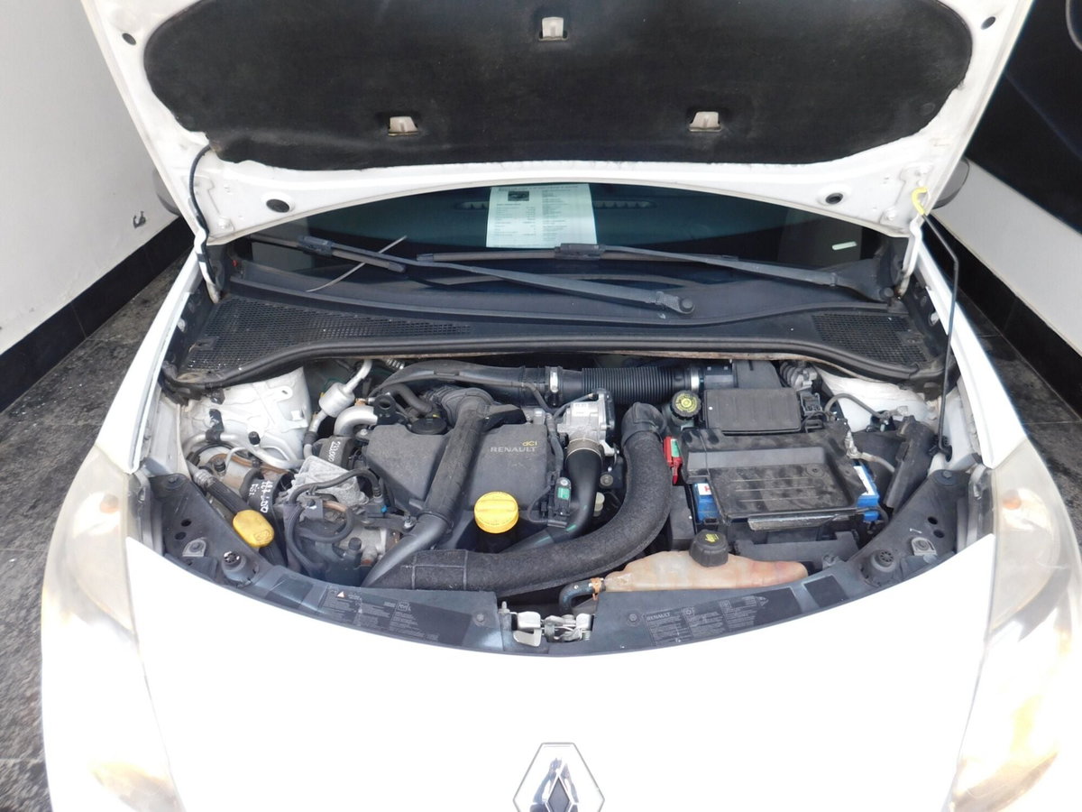 Renault Clio 1.5 dCi 75CV 5 porte Dynamique (11)