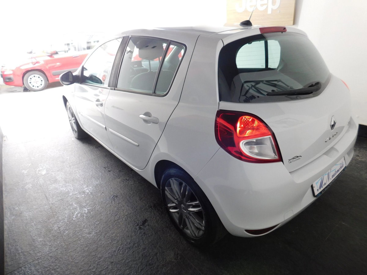 Renault Clio 1.5 dCi 75CV 5 porte Dynamique (4)
