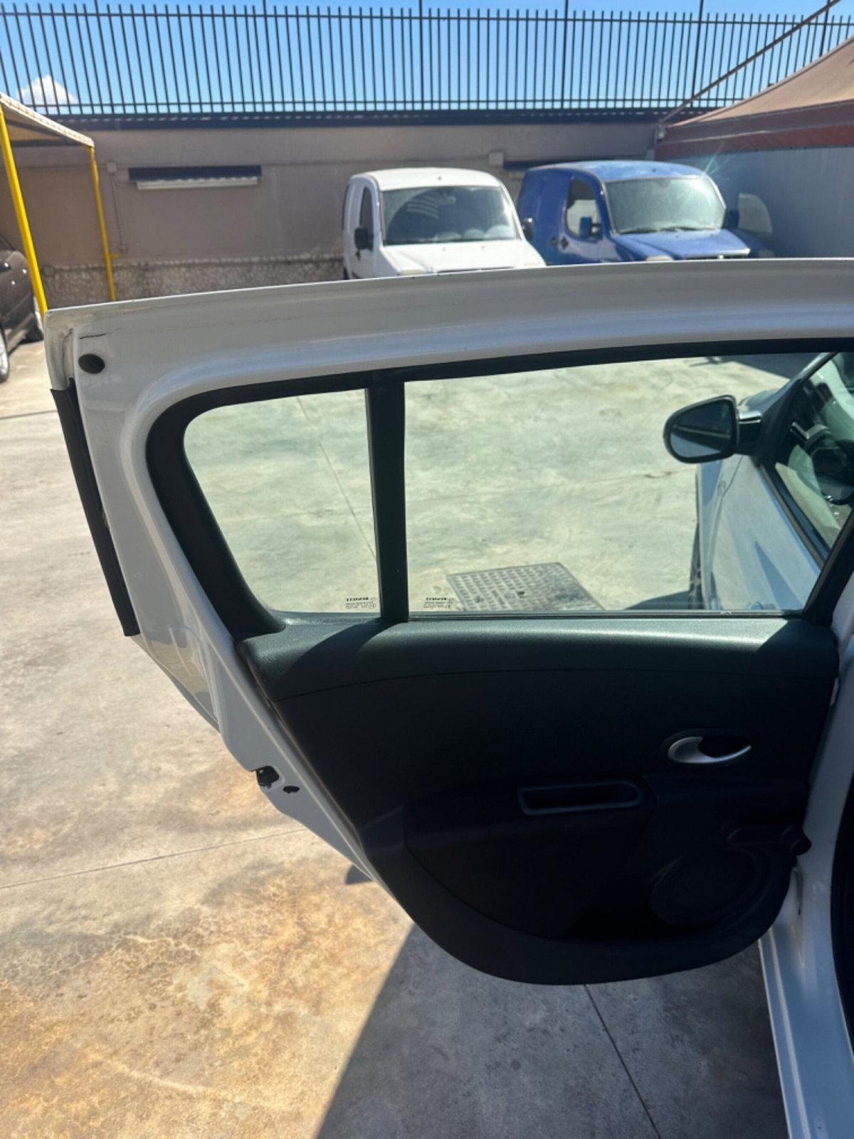 Renault Clio 1.5 dCi 75CV 5 porte Dynamique (17)