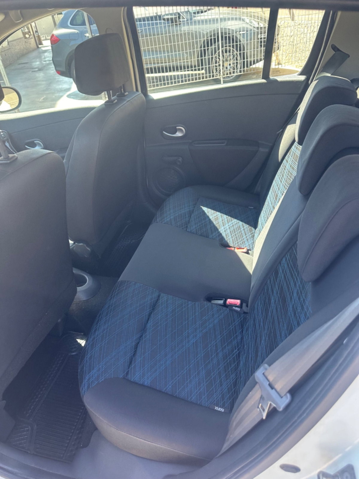 Renault Clio 1.5 dCi 75CV 5 porte Dynamique (18)