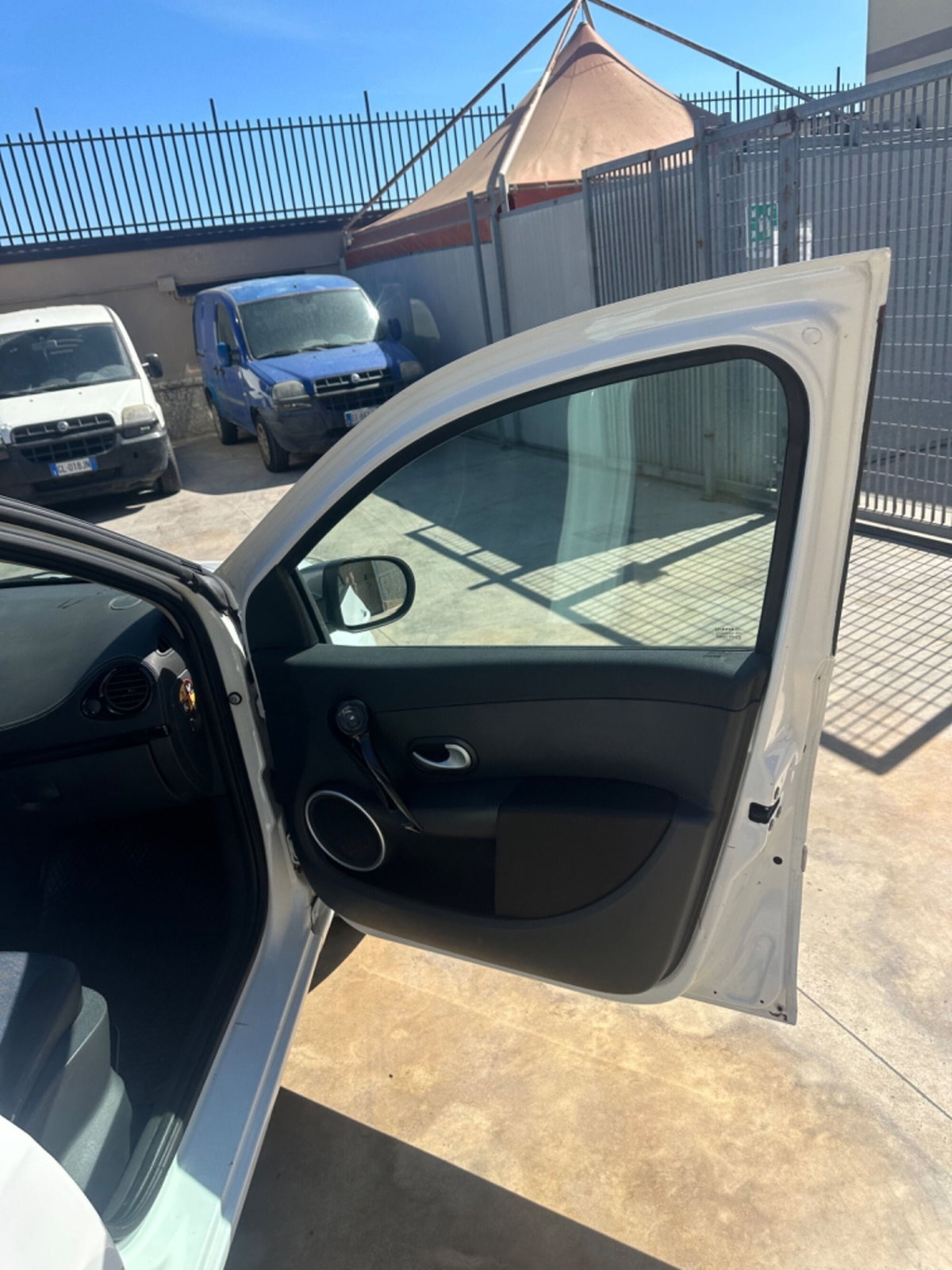 Renault Clio 1.5 dCi 75CV 5 porte Dynamique (19)