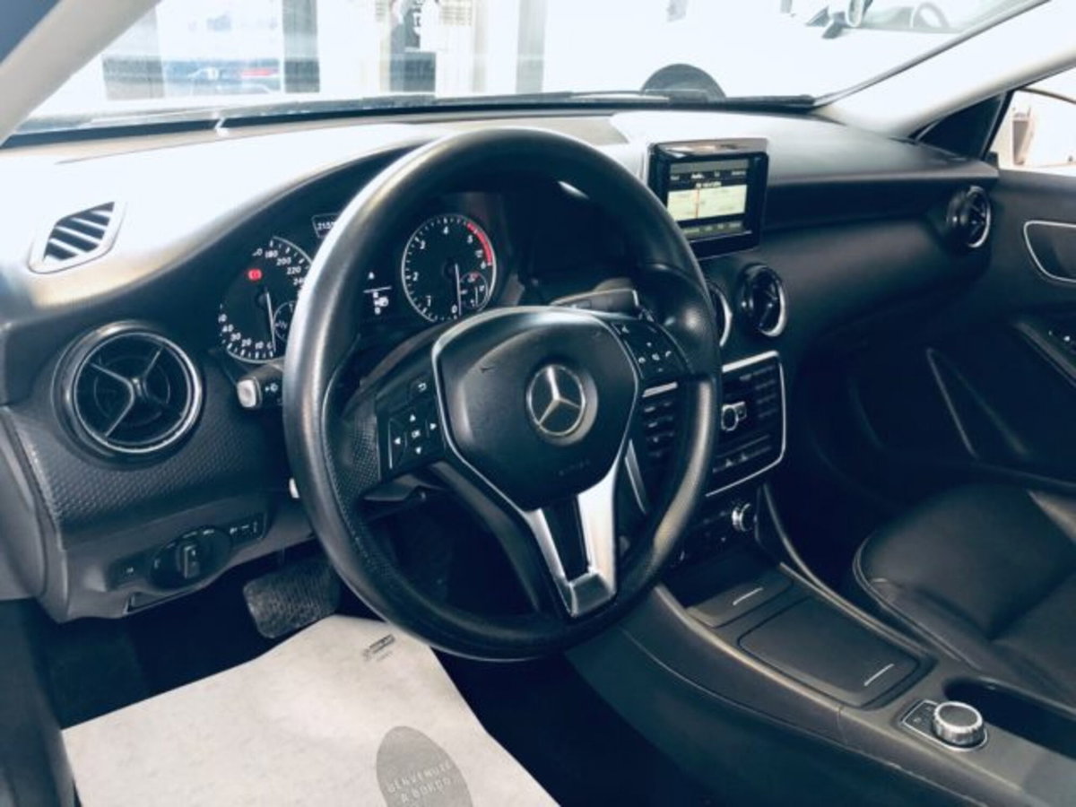 Mercedes-Benz Classe A 180 CDI Automatic Executive (10)