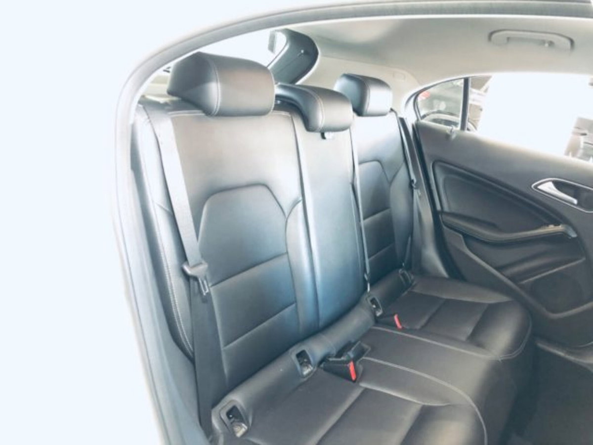 Mercedes-Benz Classe A 180 CDI Automatic Executive (12)