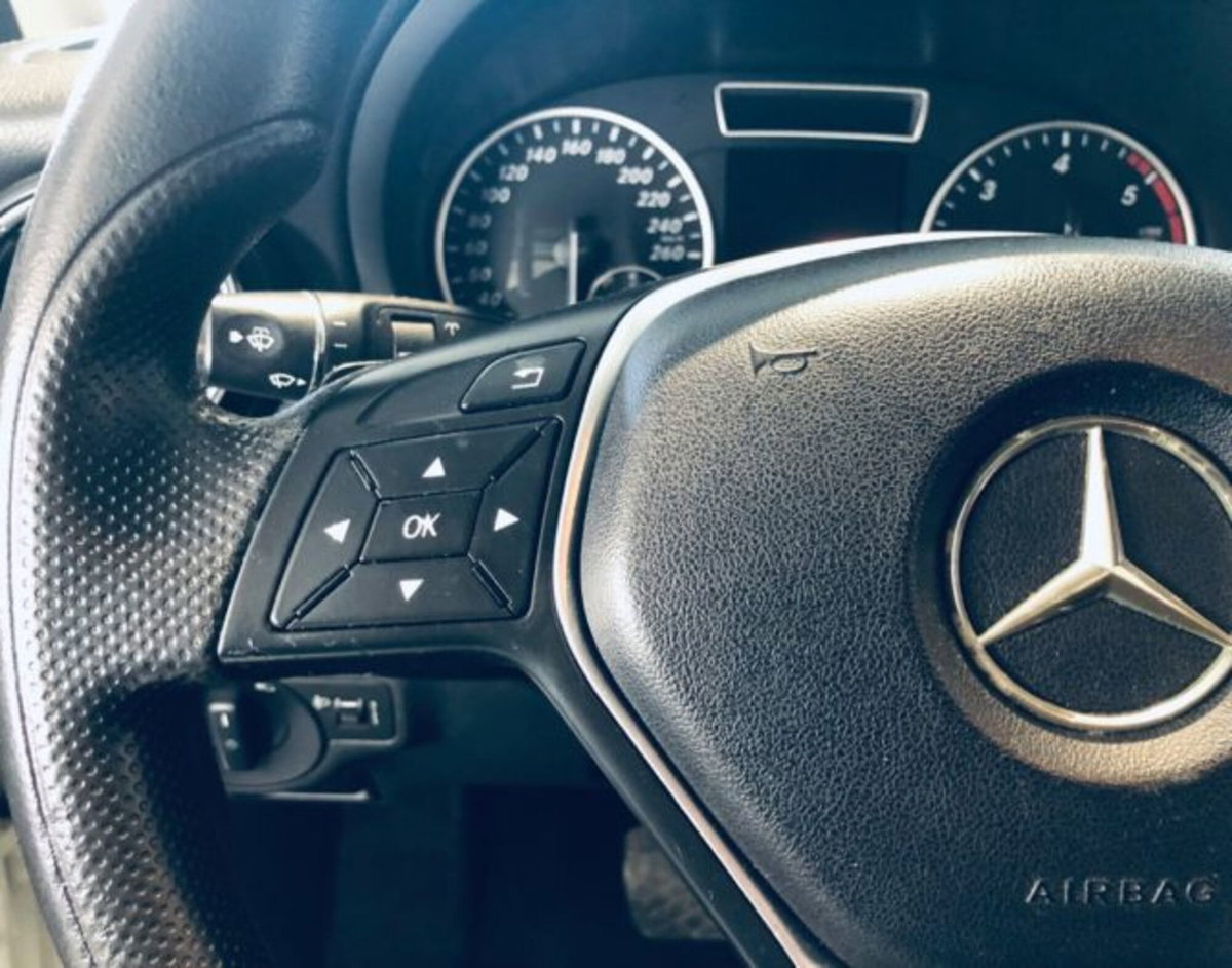 Mercedes-Benz Classe A 180 CDI Automatic Executive (6)