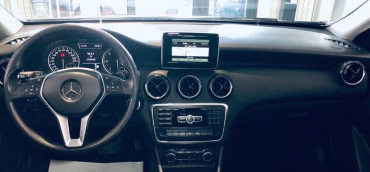 Mercedes-Benz Classe A 180 CDI Automatic Executive (9)
