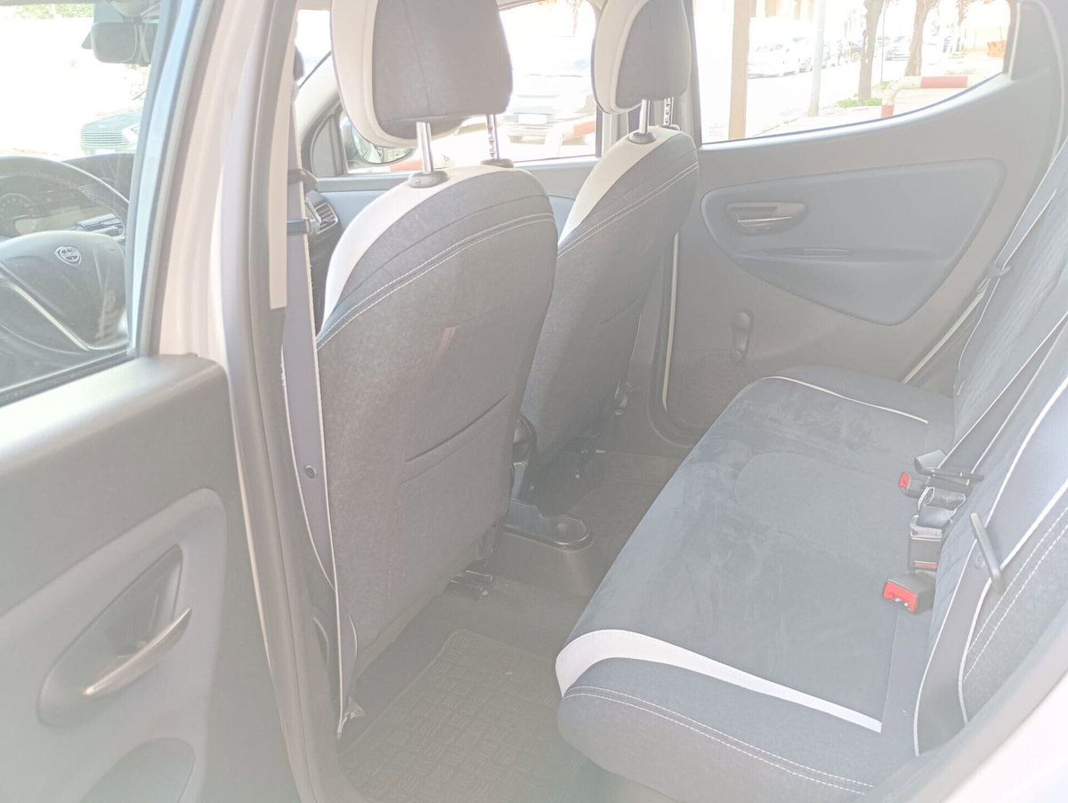 Lancia Ypsilon 1.3 MJT 16V 95 CV 5 porte S&S Mya (15)