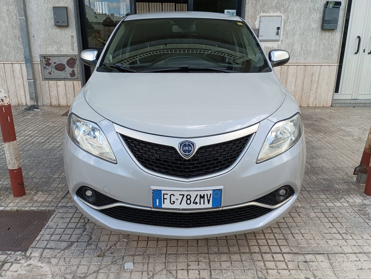Lancia Ypsilon 1.3 MJT 16V 95 CV 5 porte S&S Mya (3)