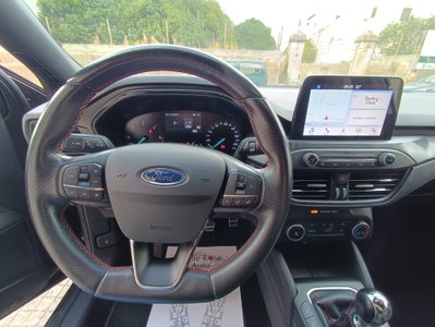 Ford Focus Station Wagon 1.5 TDCi 120 CV Start&Stop SW ST Line (9)
