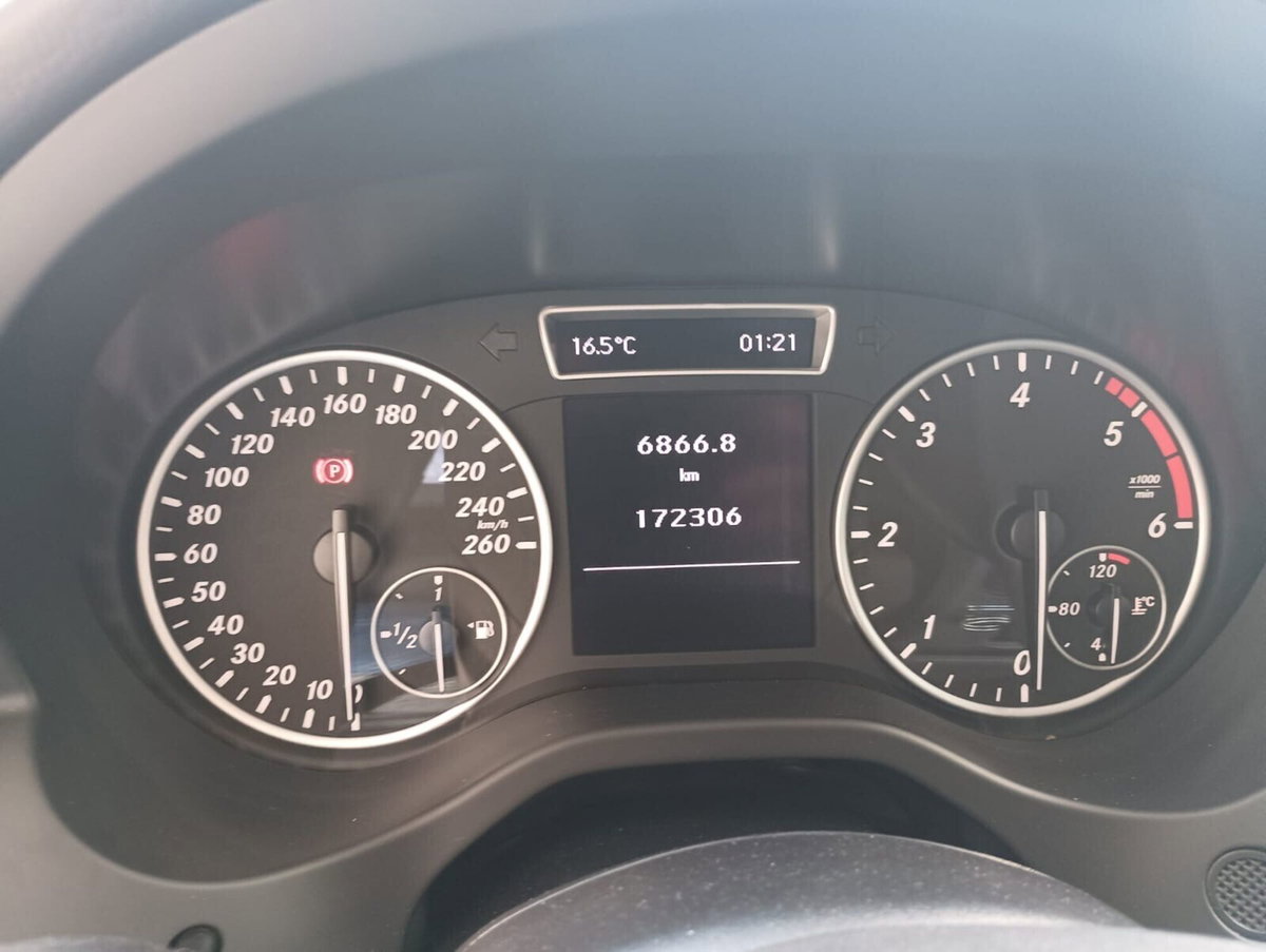 Mercedes-Benz Classe A 180 CDI Executive (11)