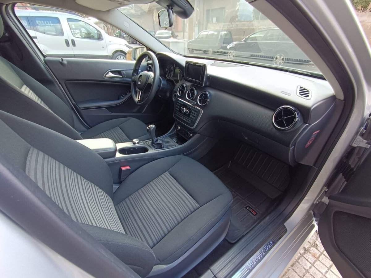 Mercedes-Benz Classe A 180 CDI Executive (12)