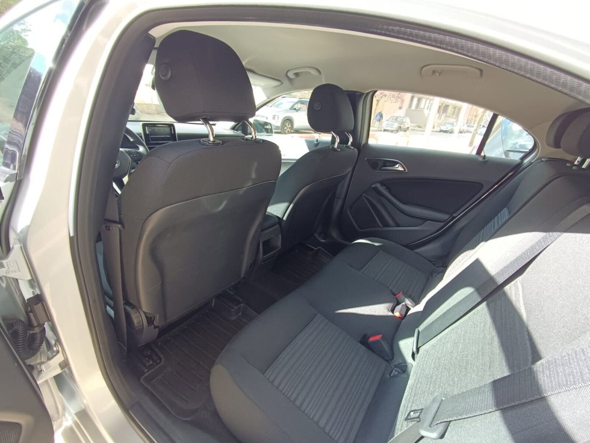Mercedes-Benz Classe A 180 CDI Executive (9)