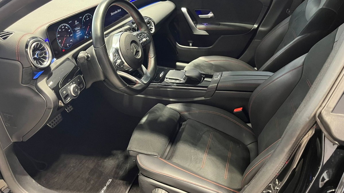 Mercedes-Benz CLA Shooting Brake 200 d Automatic Shooting Brake Premium (11)