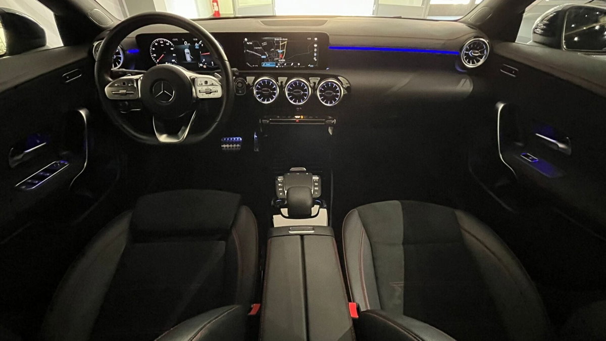 Mercedes-Benz CLA Shooting Brake 200 d Automatic Shooting Brake Premium (16)
