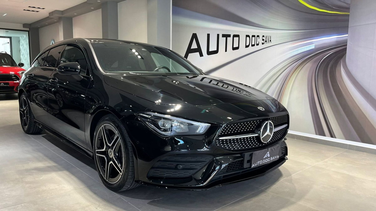 Mercedes-Benz CLA Shooting Brake 200 d Automatic Shooting Brake Premium (4)