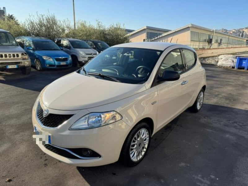 Lancia Ypsilon 1.2 69 CV 5 porte GPL Ecochic Silver