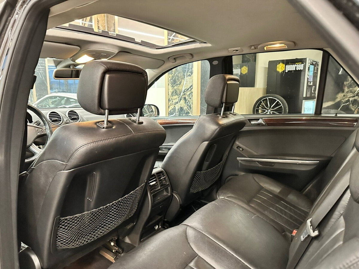 Mercedes-Benz Classe ML 320 CDI Sport (17)