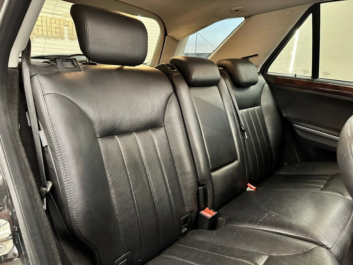Mercedes-Benz Classe ML 320 CDI Sport (19)