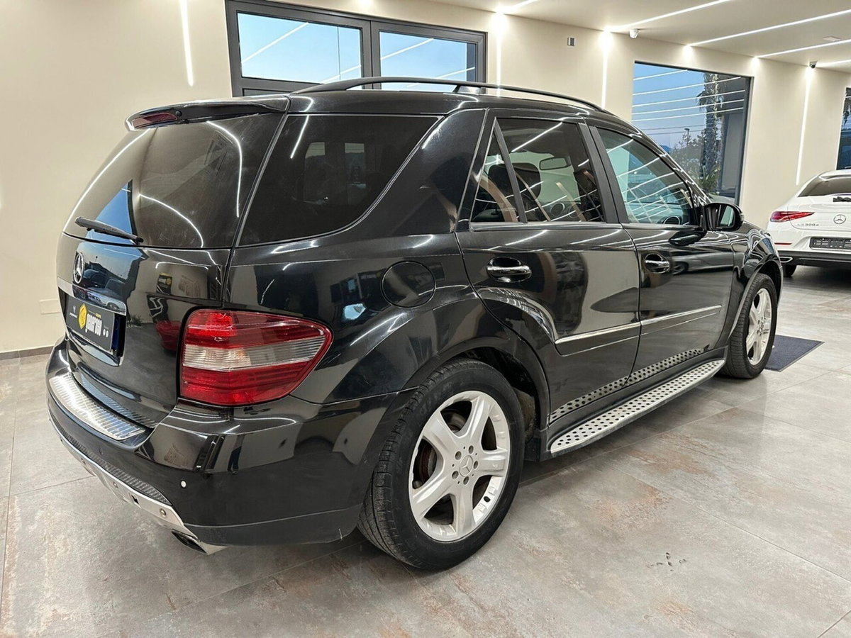 Mercedes-Benz Classe ML 320 CDI Sport (5)