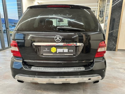 Mercedes-Benz Classe ML 320 CDI Sport (7)