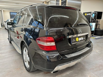 Mercedes-Benz Classe ML 320 CDI Sport (8)