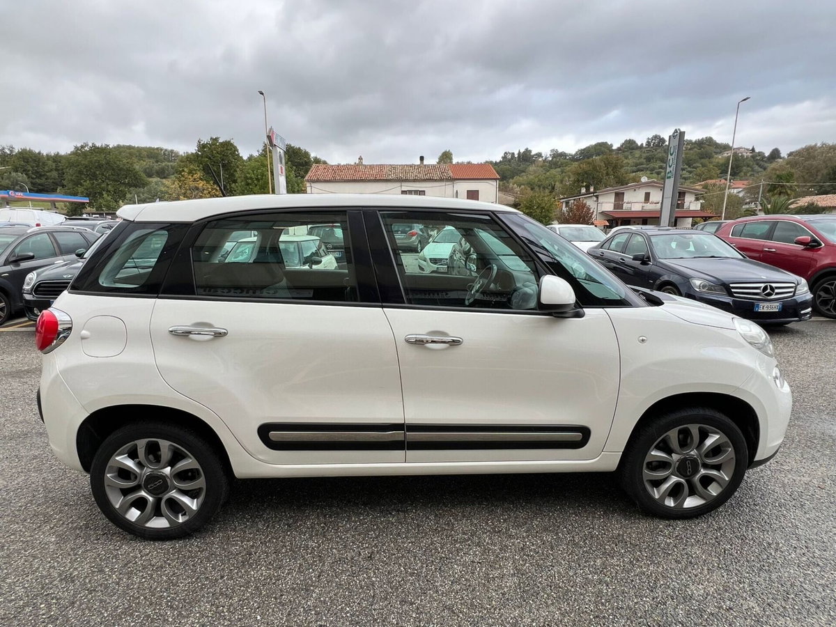 Fiat 500L 0.9 TwinAir Turbo Natural Power Lounge (4)