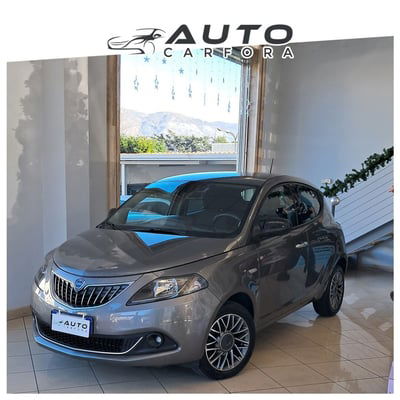 Lancia Ypsilon 1.0 FireFly 5 porte S&S Hybrid Gold Plus usata