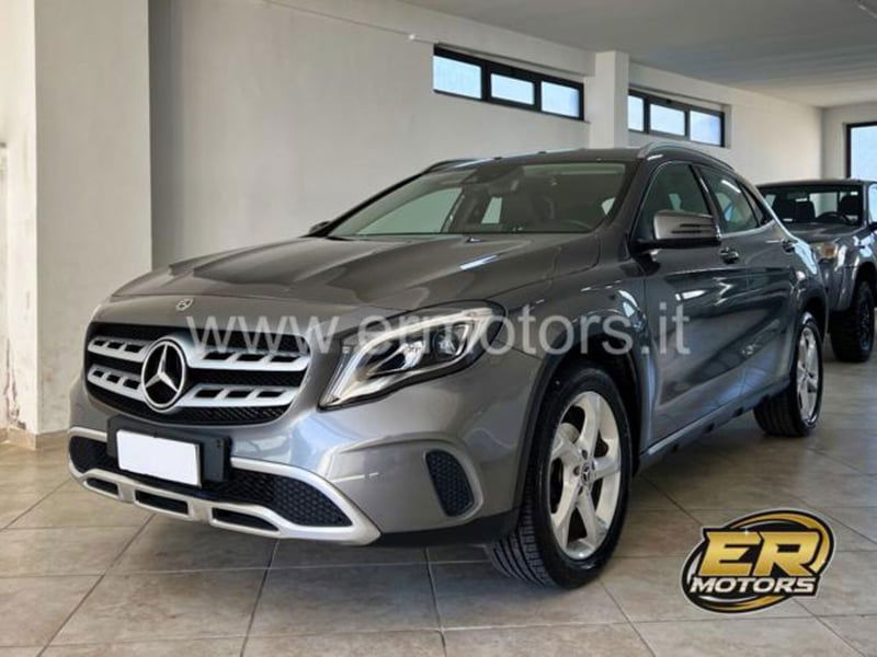 Mercedes-Benz GLA SUV 200 d Automatic Business 