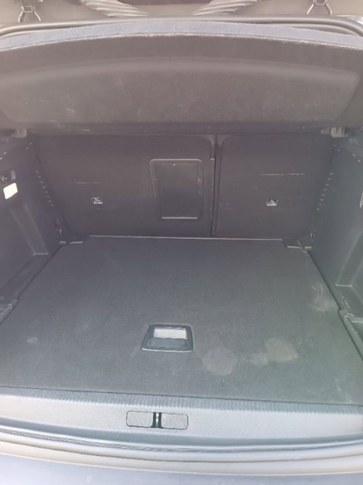 Peugeot 3008 BlueHDi 130 S&S EAT8 Active Pack (11)
