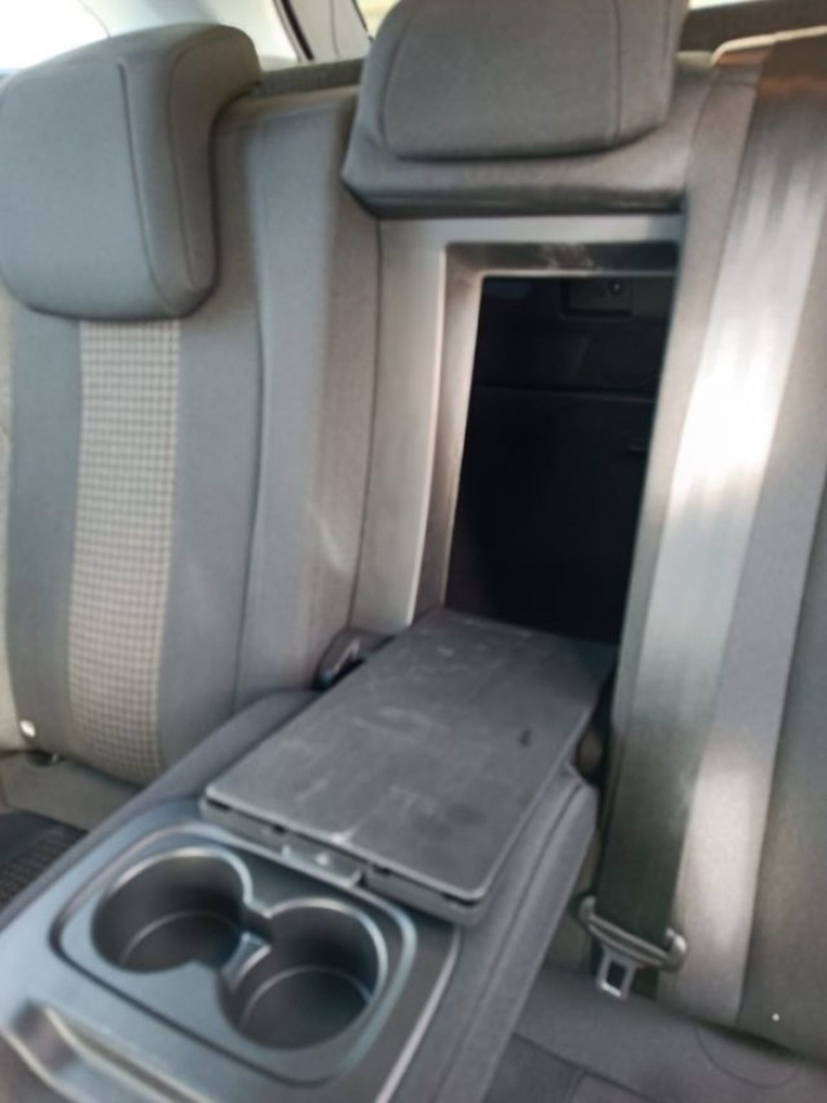 Peugeot 3008 BlueHDi 130 S&S EAT8 Active Pack (18)