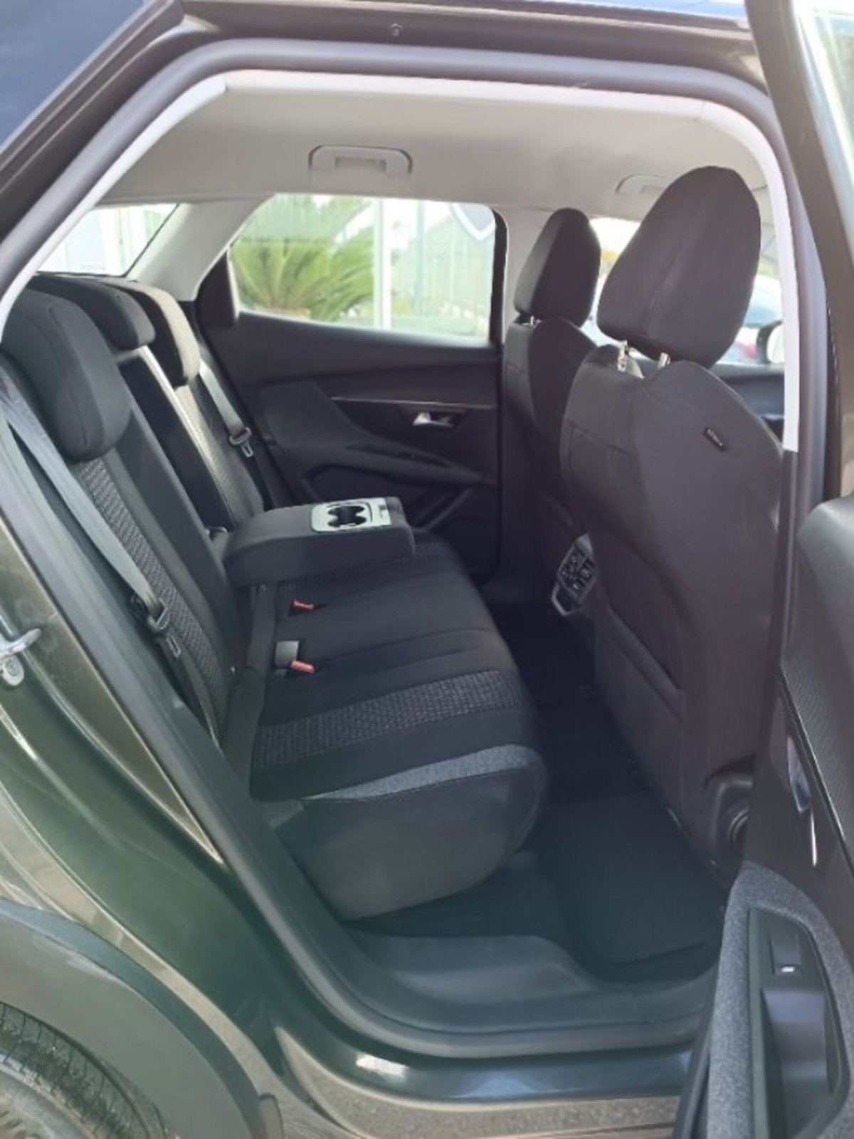 Peugeot 3008 BlueHDi 130 S&S EAT8 Active Pack (20)