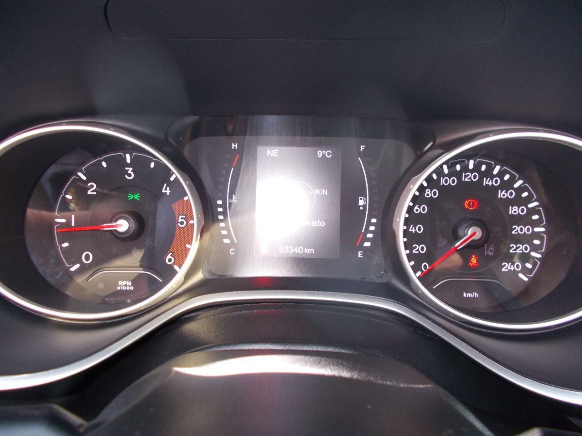 Jeep Compass 1.6 Multijet II 2WD Business (13)
