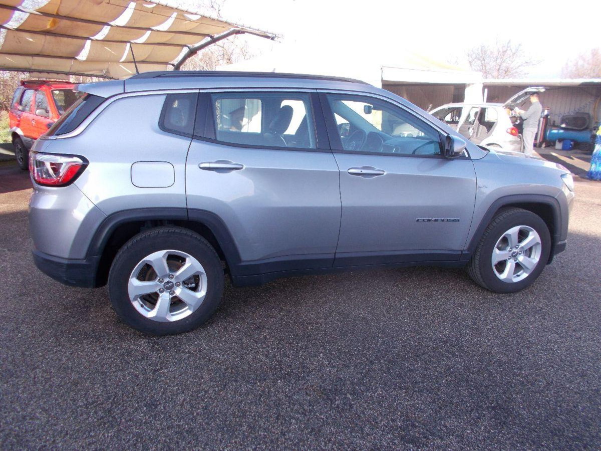 Jeep Compass 1.6 Multijet II 2WD Business (4)