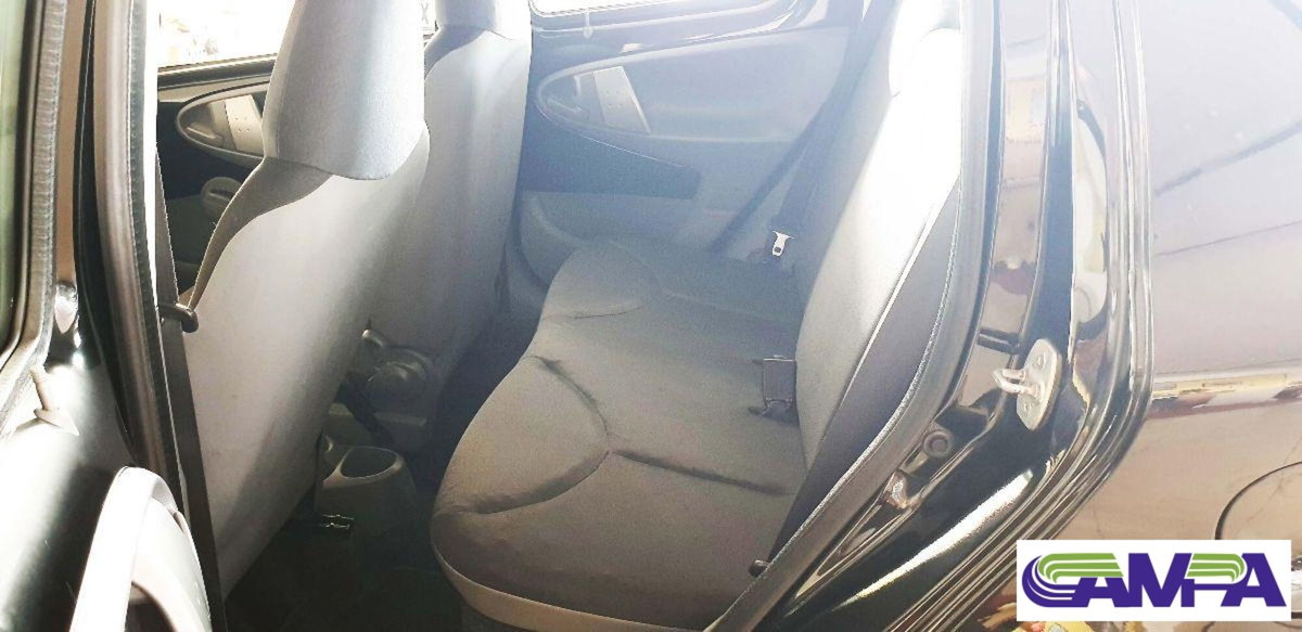 Toyota Aygo 1.0 12V VVT-i 5 porte Now Connect (8)