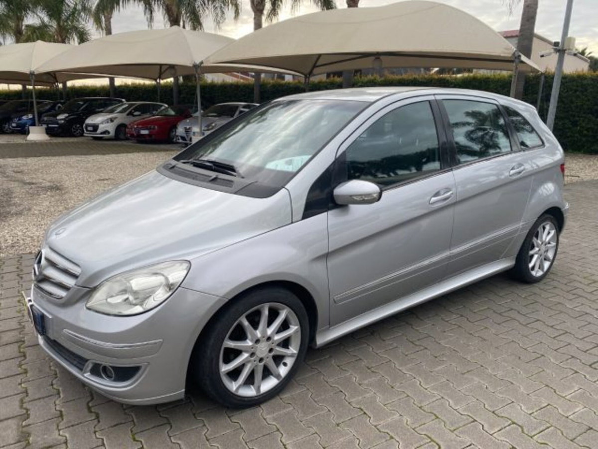 Mercedes-Benz Classe B 180 CDI Sport (11)