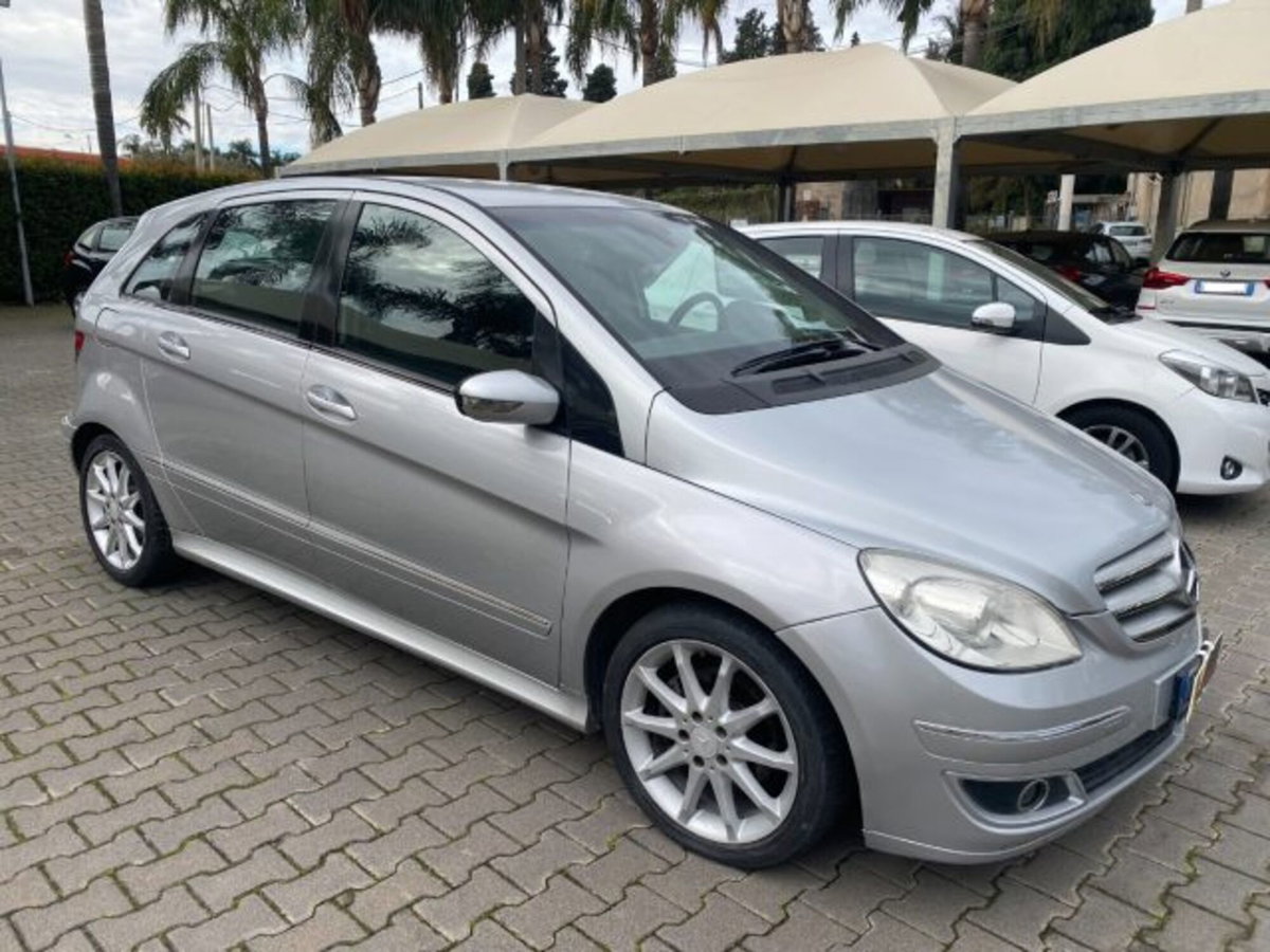 Mercedes-Benz Classe B 180 CDI Sport (12)